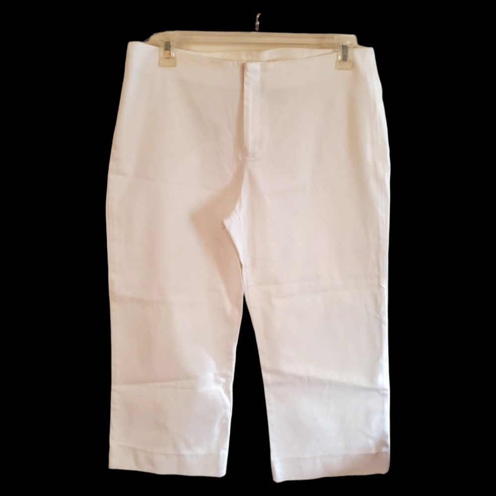 Gap White Stretch Capri Picot Pants 98%Cotton 2%Spandex